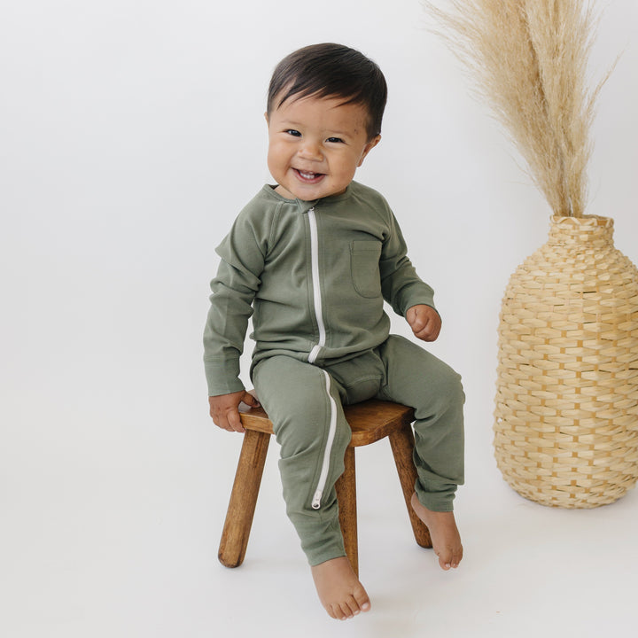 Combinaison zippée en olive